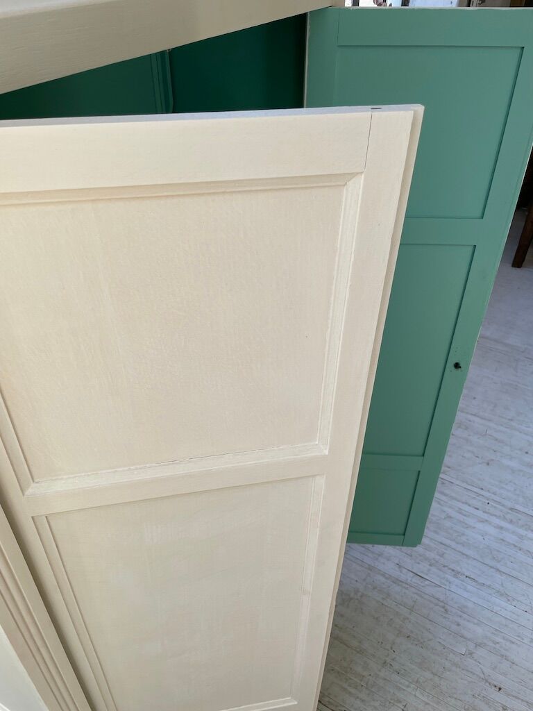 White and green cupboard