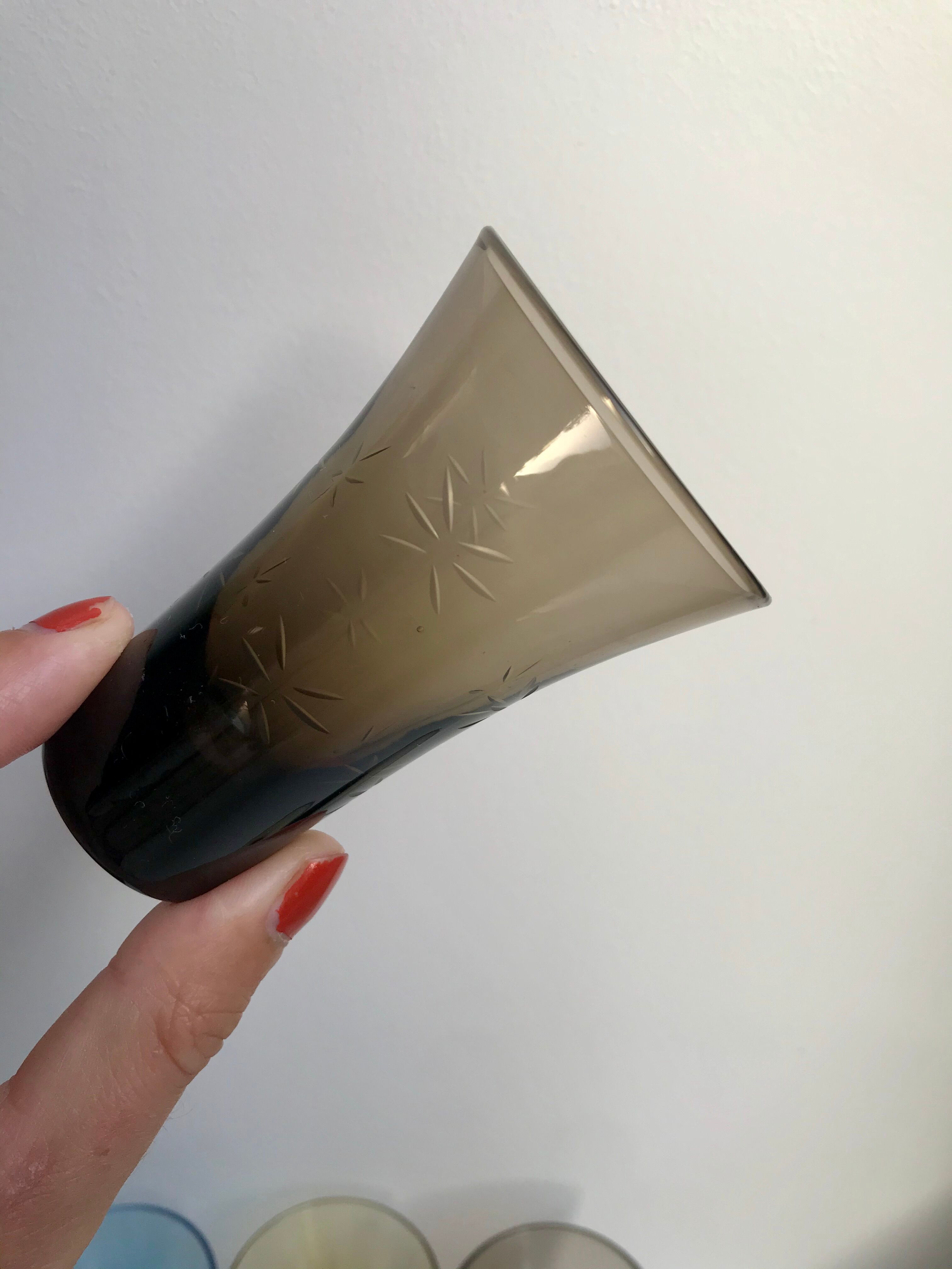 Set of 6 colored and engraved design shot glasses 60s-70s