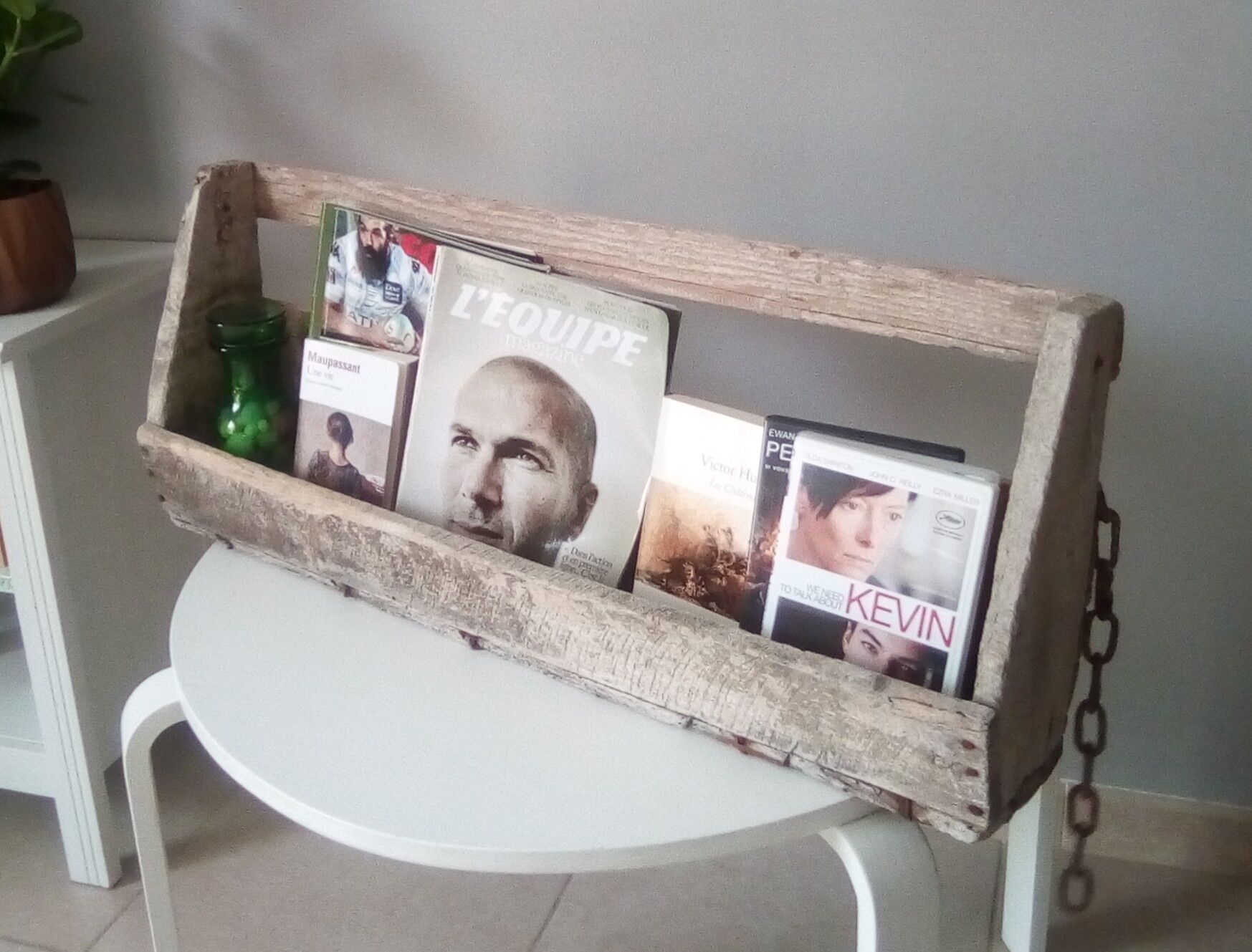 Old wall shelf display 20/30 years