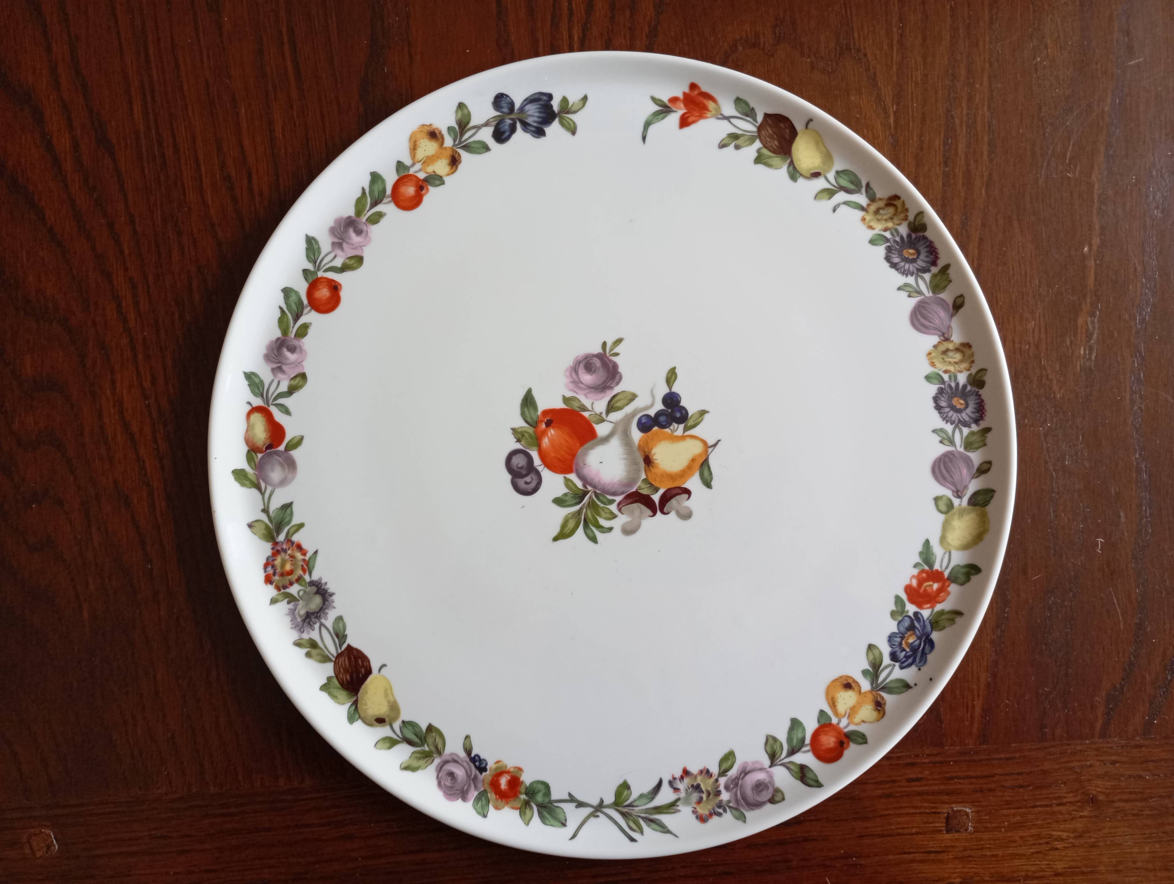 Dish & 12 dessert plates Porcelain of Paris "The Four Seasons"