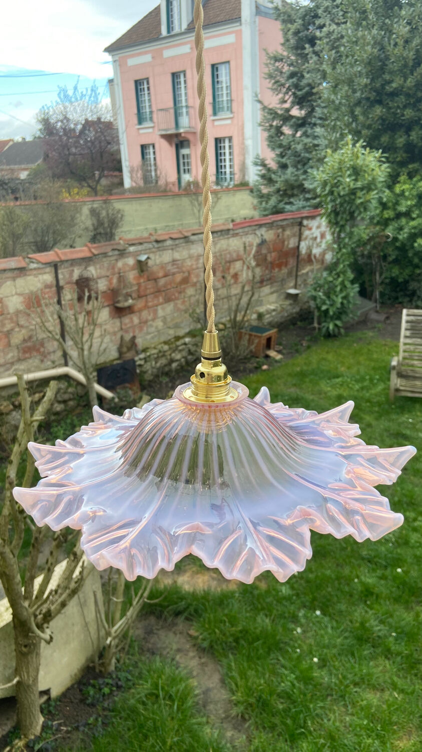 Vintage flower pendant lamp in pink glass