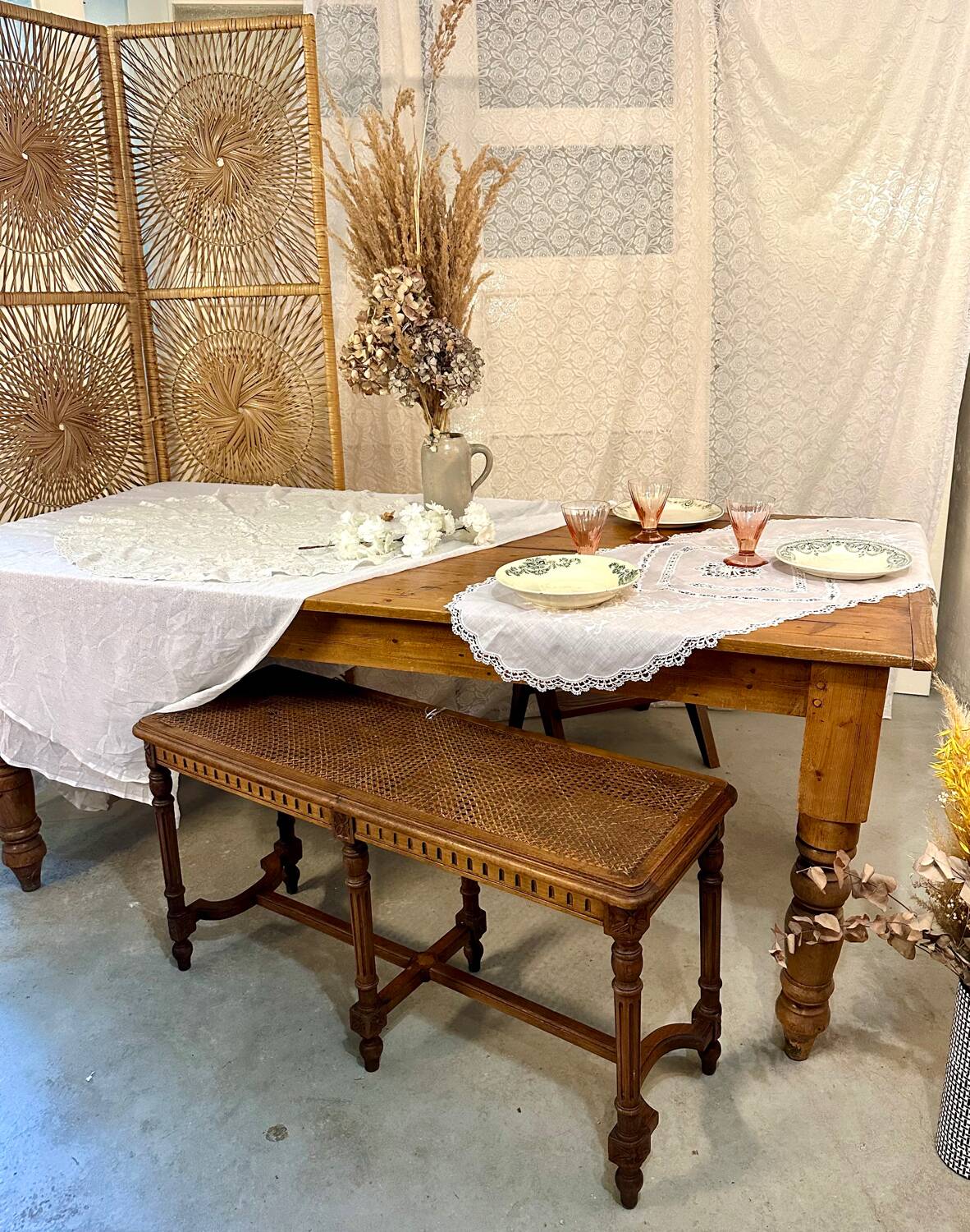 English farmhouse table in solid pine from the late 19th century, L187cm.