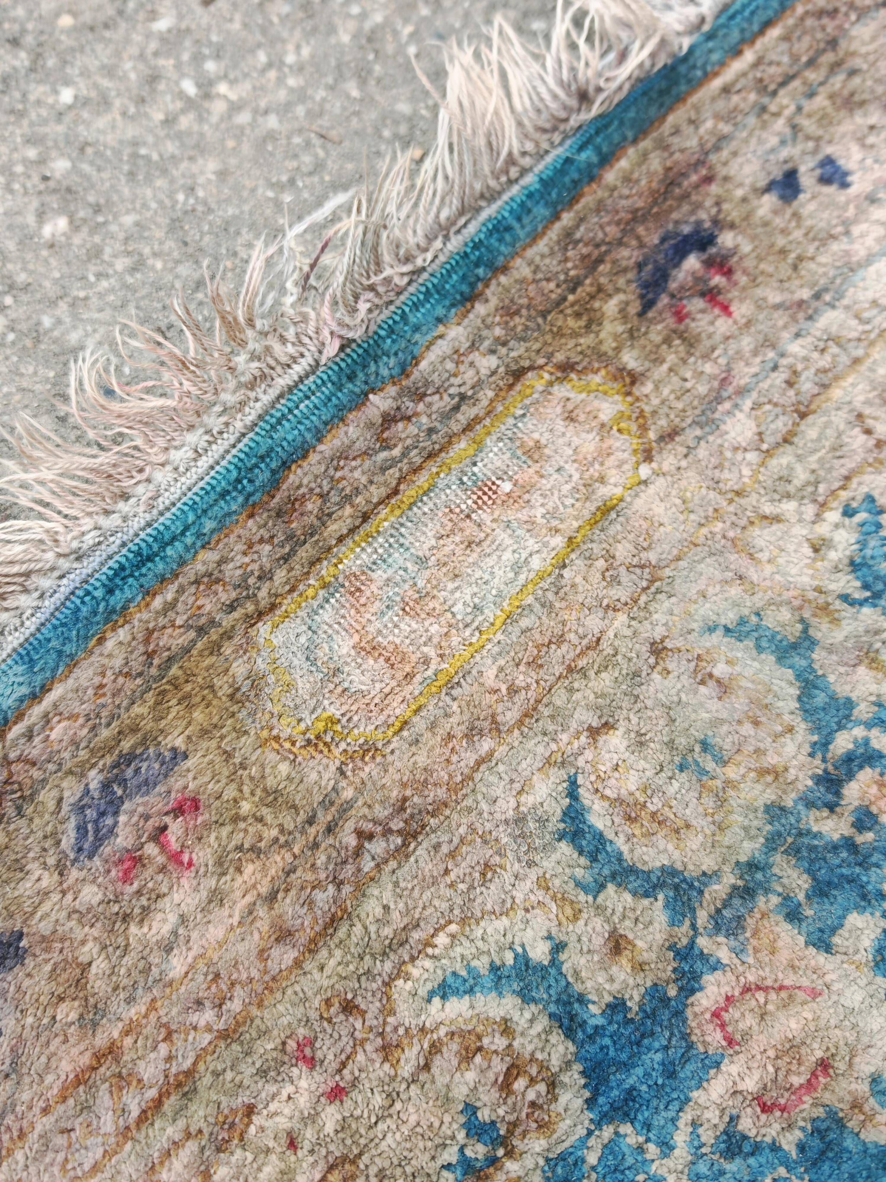 Kerman runner carpet in antique silk, hand-knotted from the 1940s.