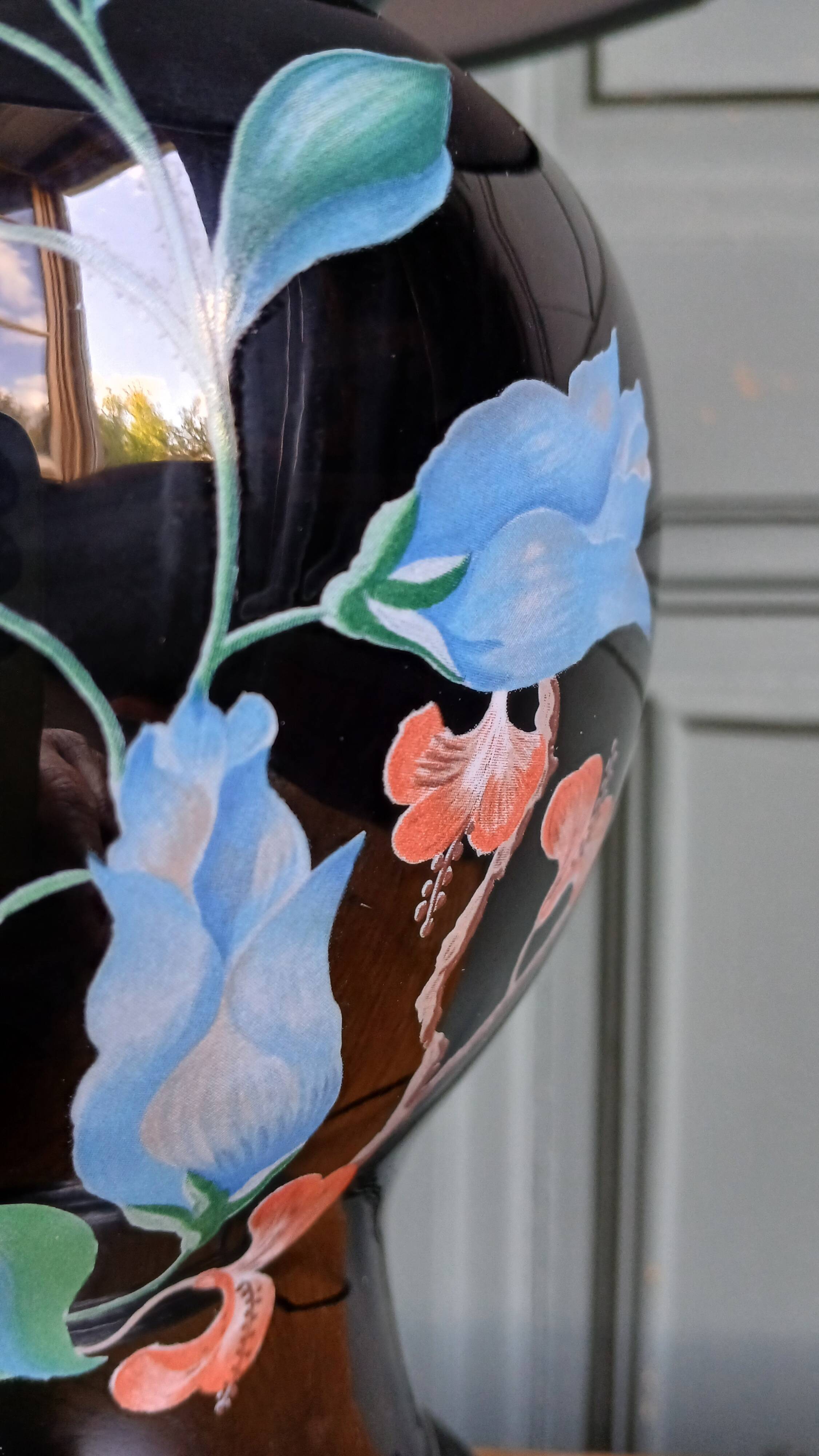 Japanese-style lamp in black ceramic & wood with organic 80's decor