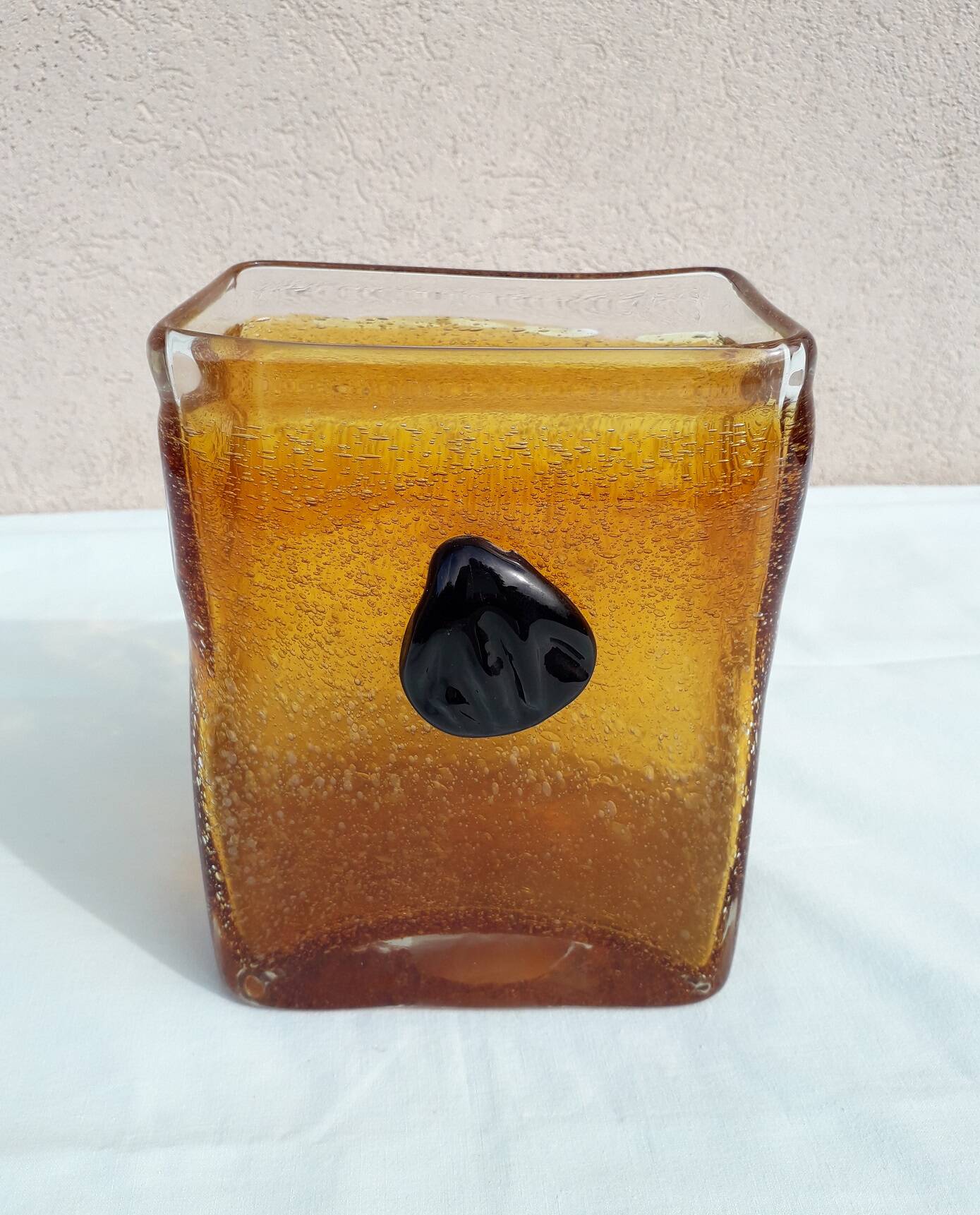 Glass vase