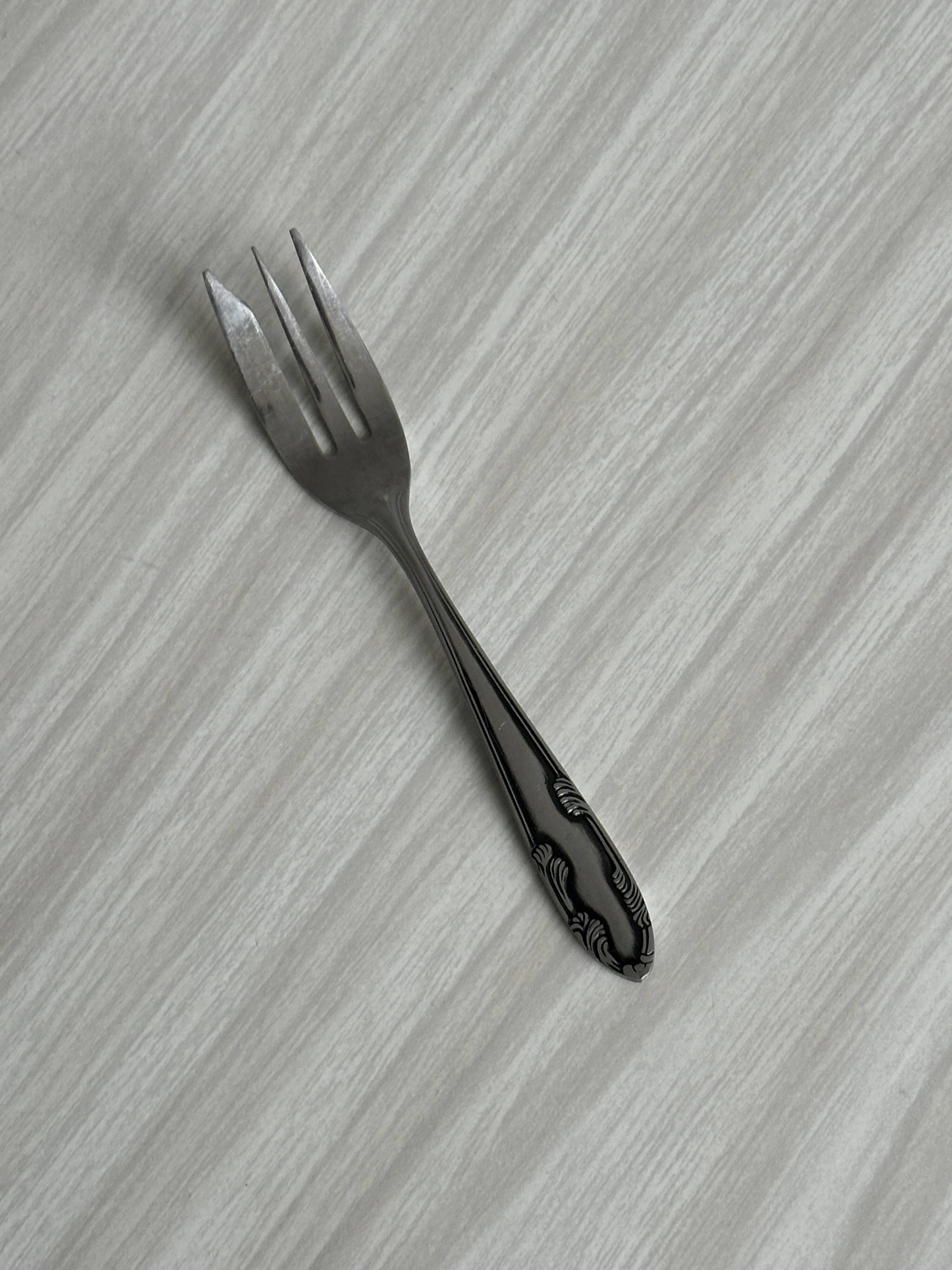 6 small silver plated metal dessert forks
