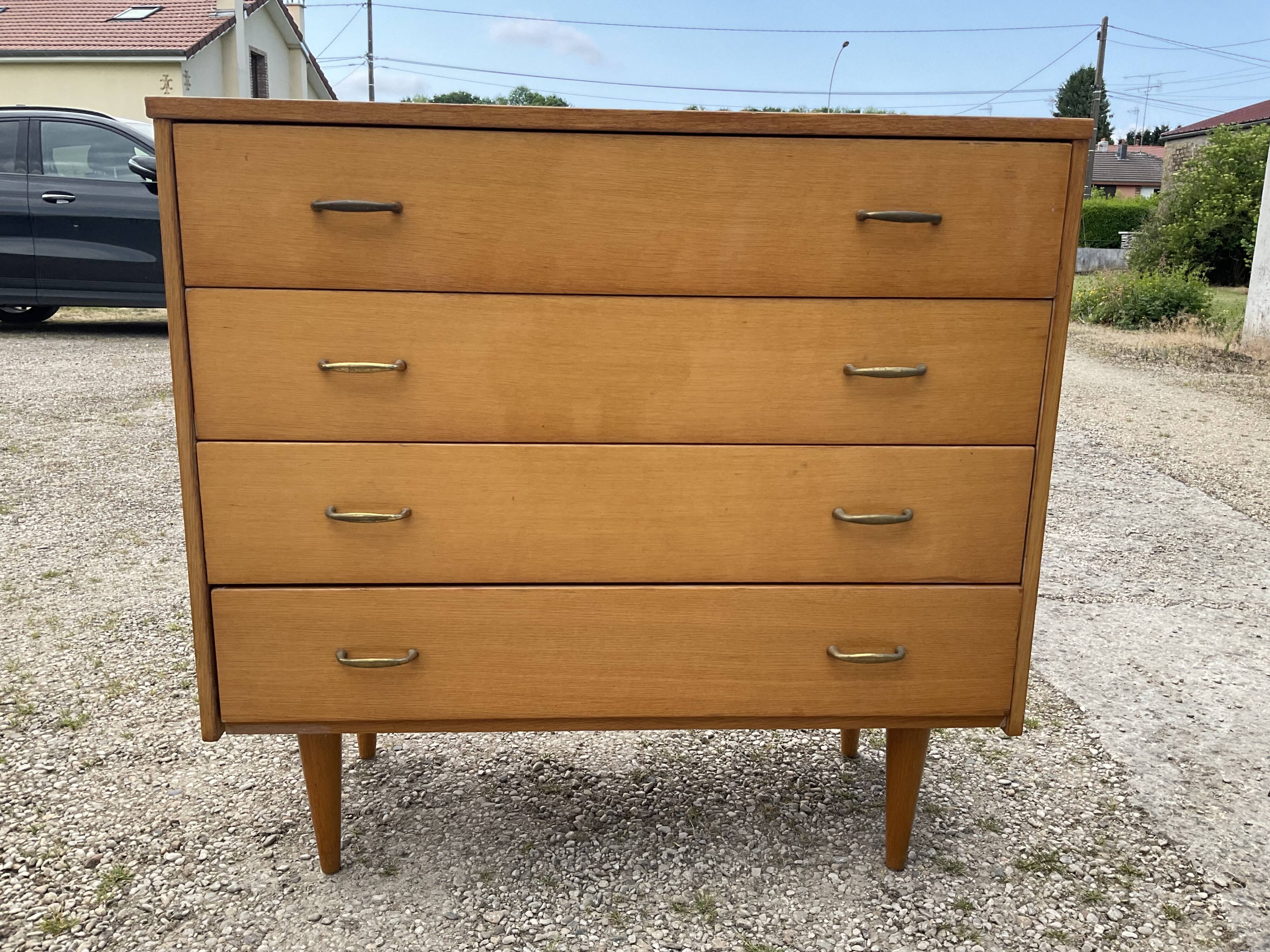 Vintage chest of drawers