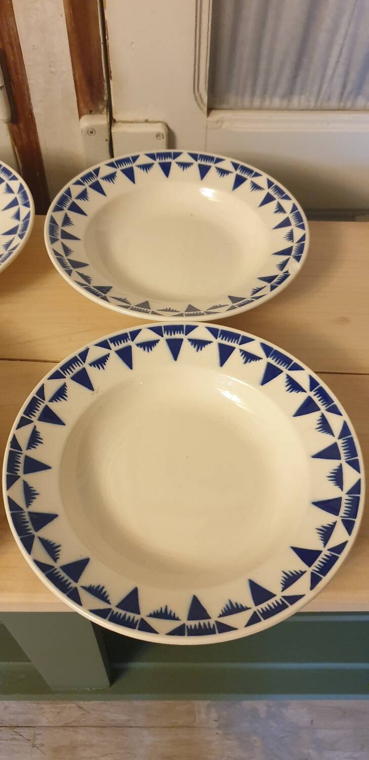 Six Gaston de Badonviller plates