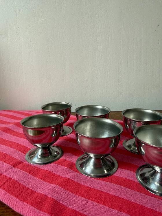 Set of 6 stainless steel egg cups