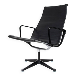 Fauteuil lounge Eames EA 116 « triple noir » très ancien par Herman Miller