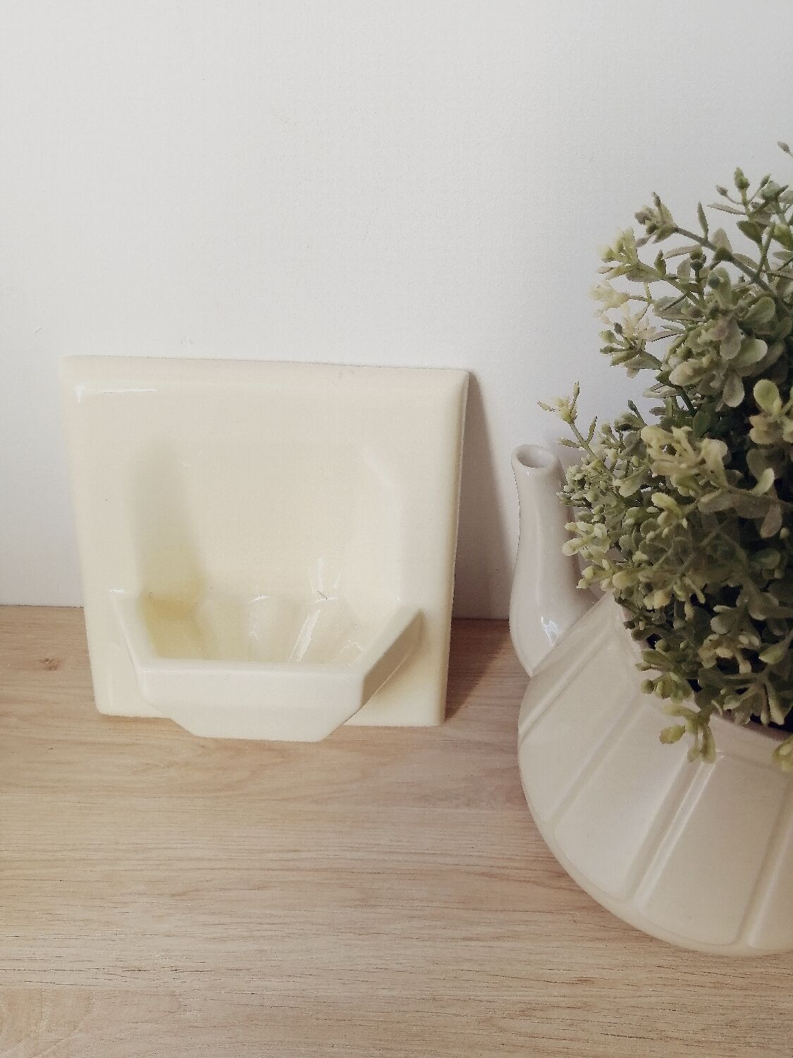 Art Deco soap holder