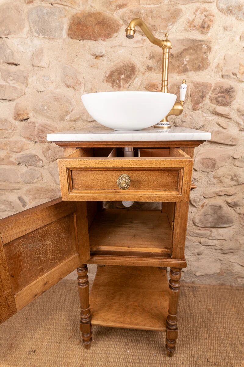 Washbasin / vanity unit in solid oak and white marble