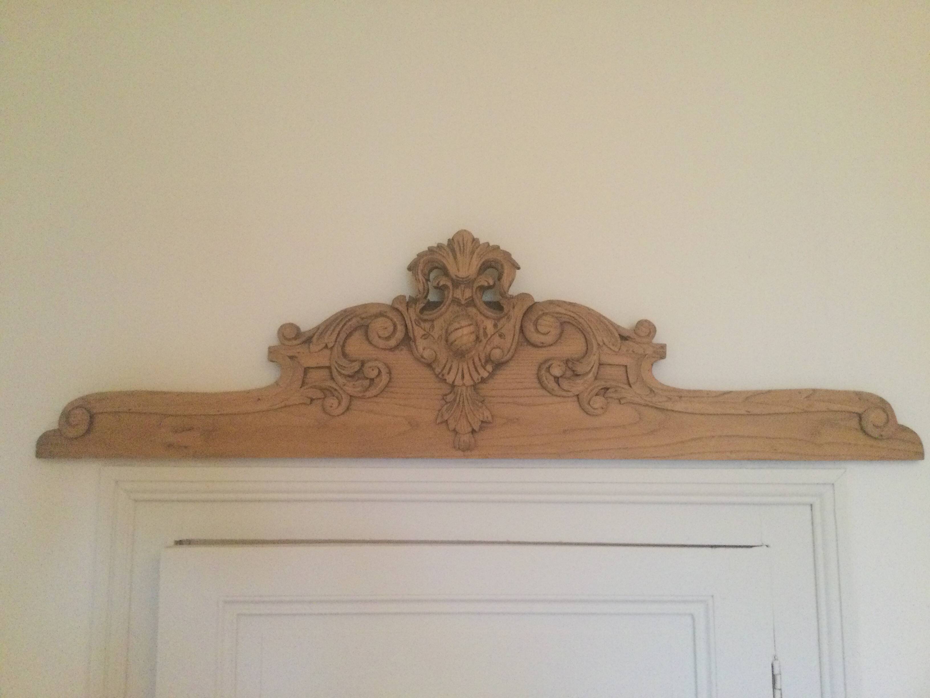 Door pediment