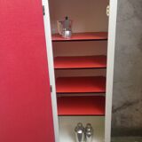 Buffet high red formica