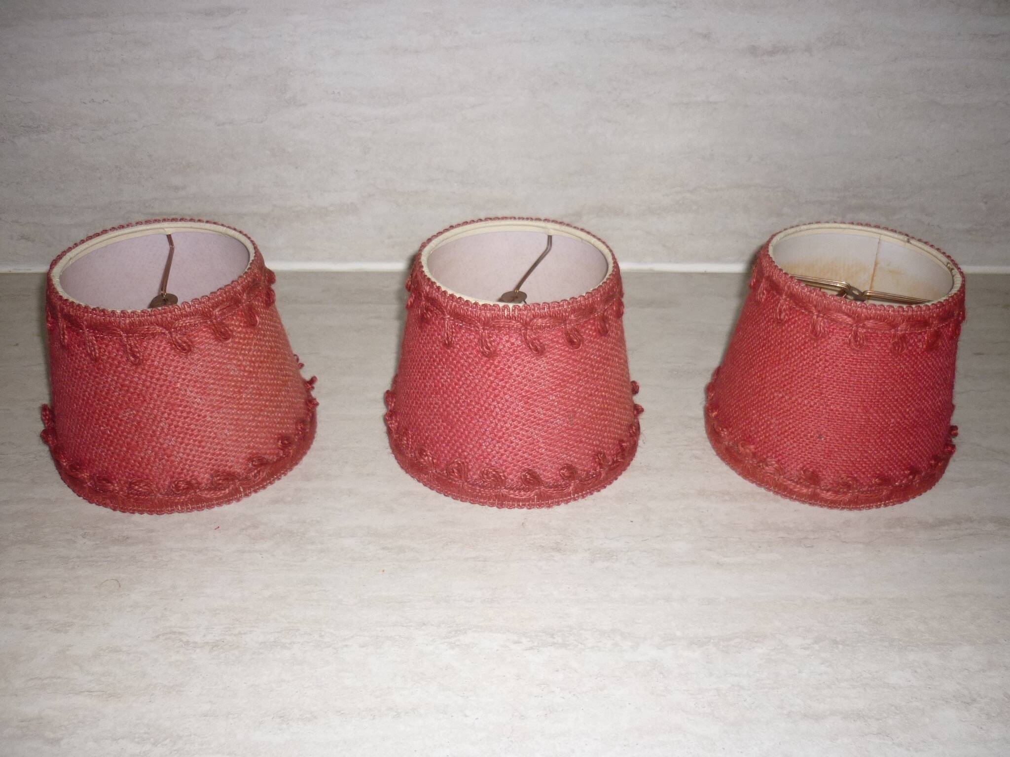 3 lampshades in jute and red braid + 1 vintage carcass