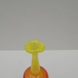 Vase en verre soufflé signé, 1970