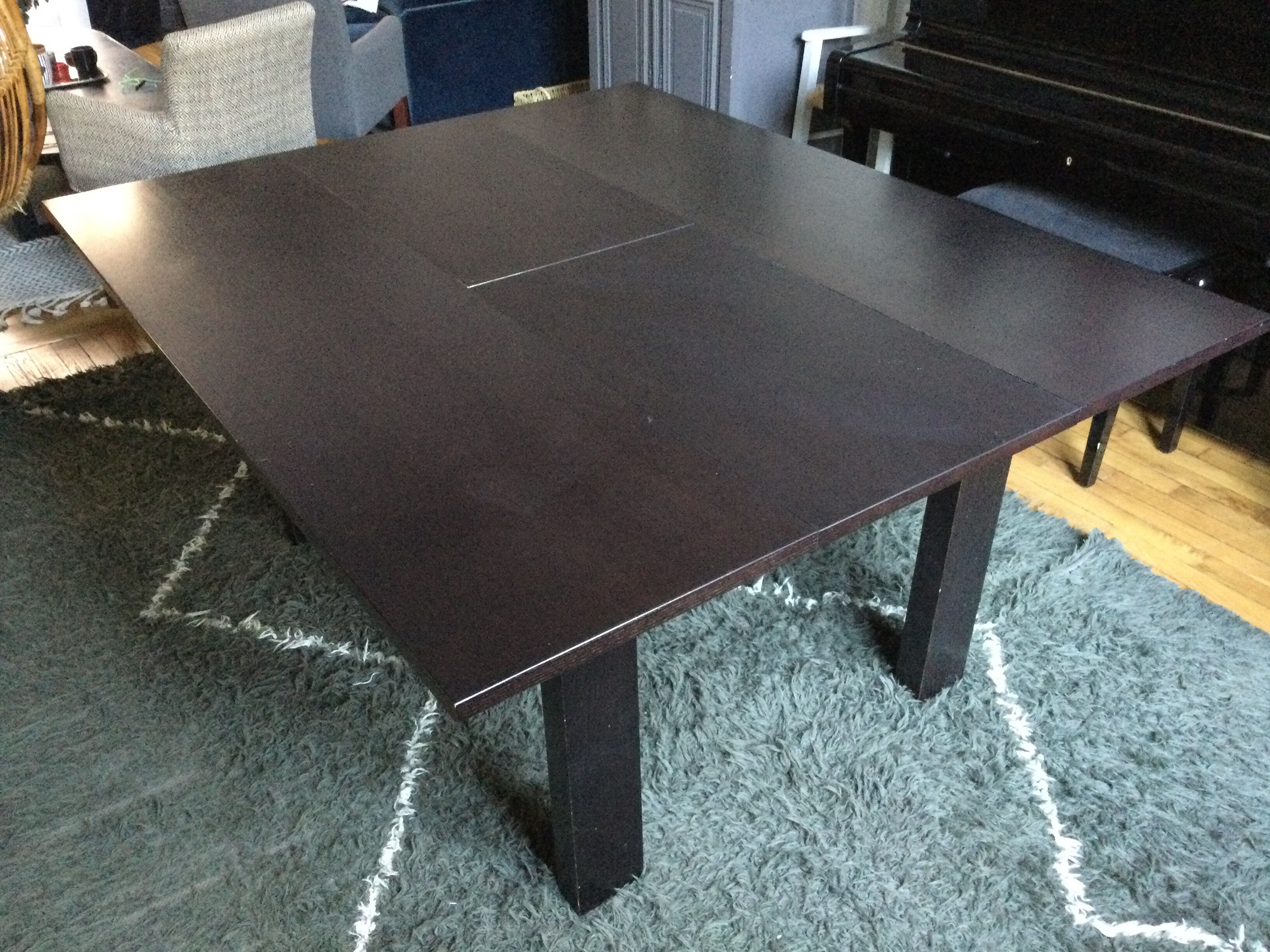 Expandable table 6 to 12 people