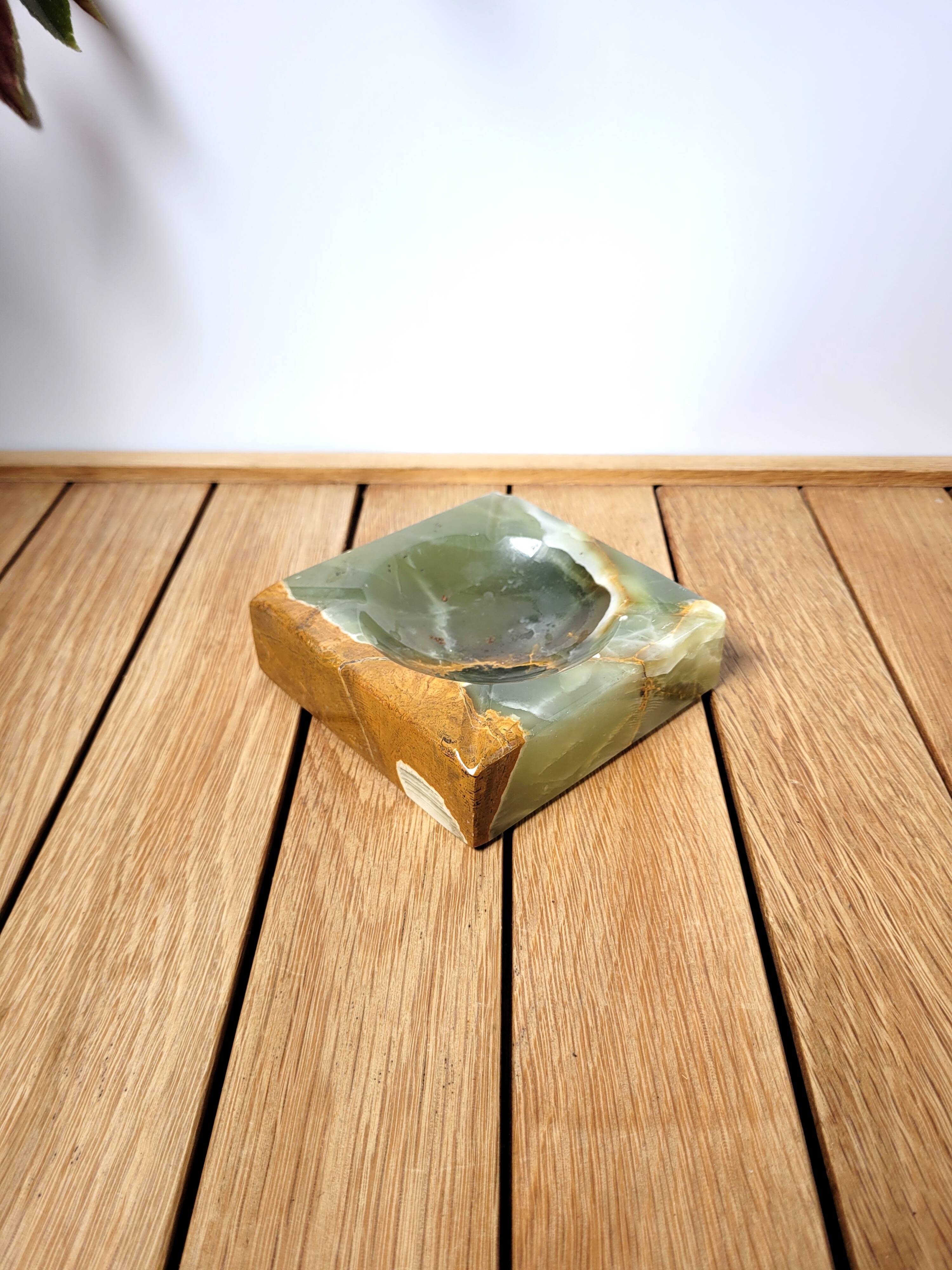 Marbled onyx stone ashtray