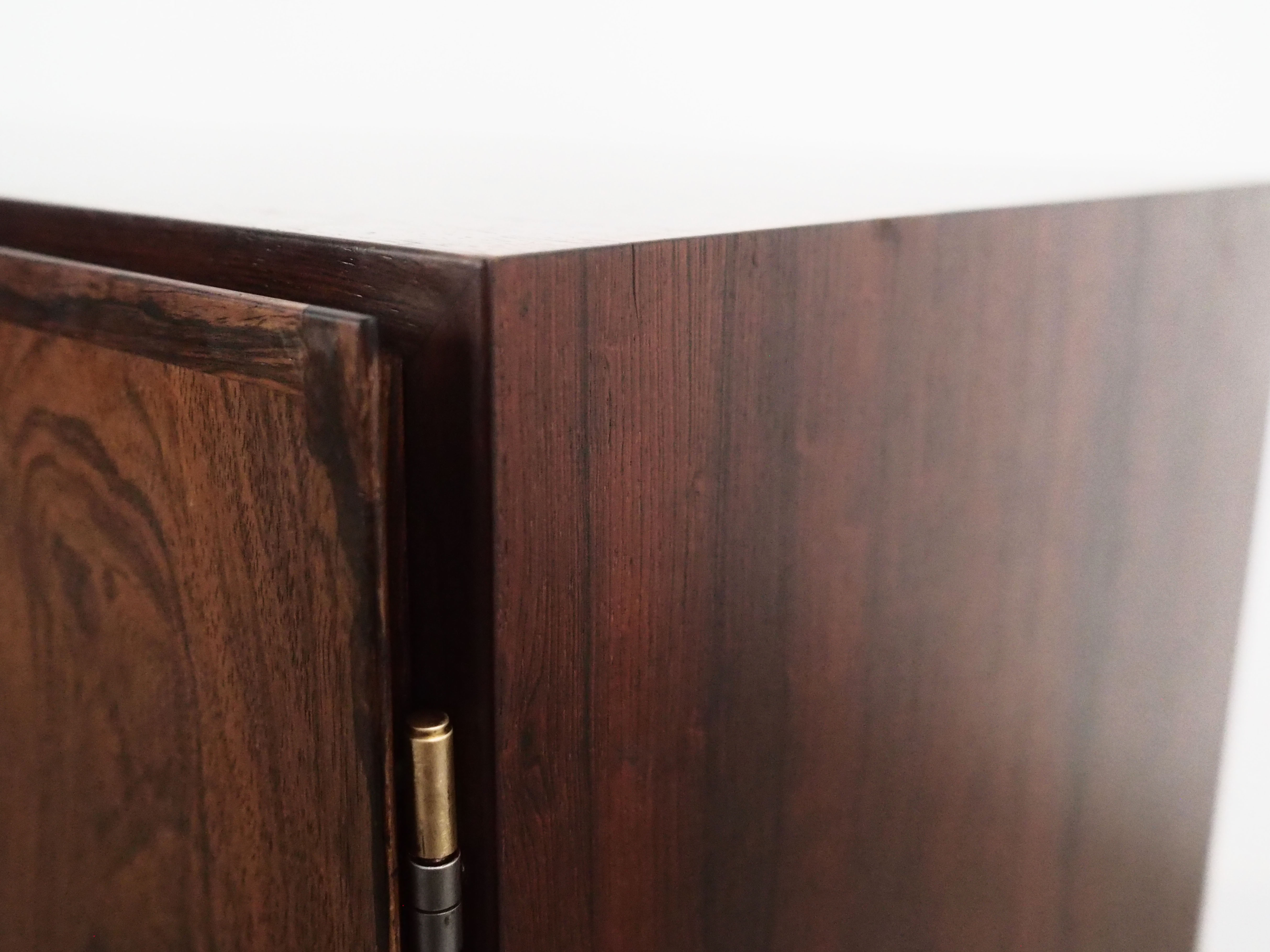 Buffet en palissandre, design danois, années 1970, fabricant Omann Jun