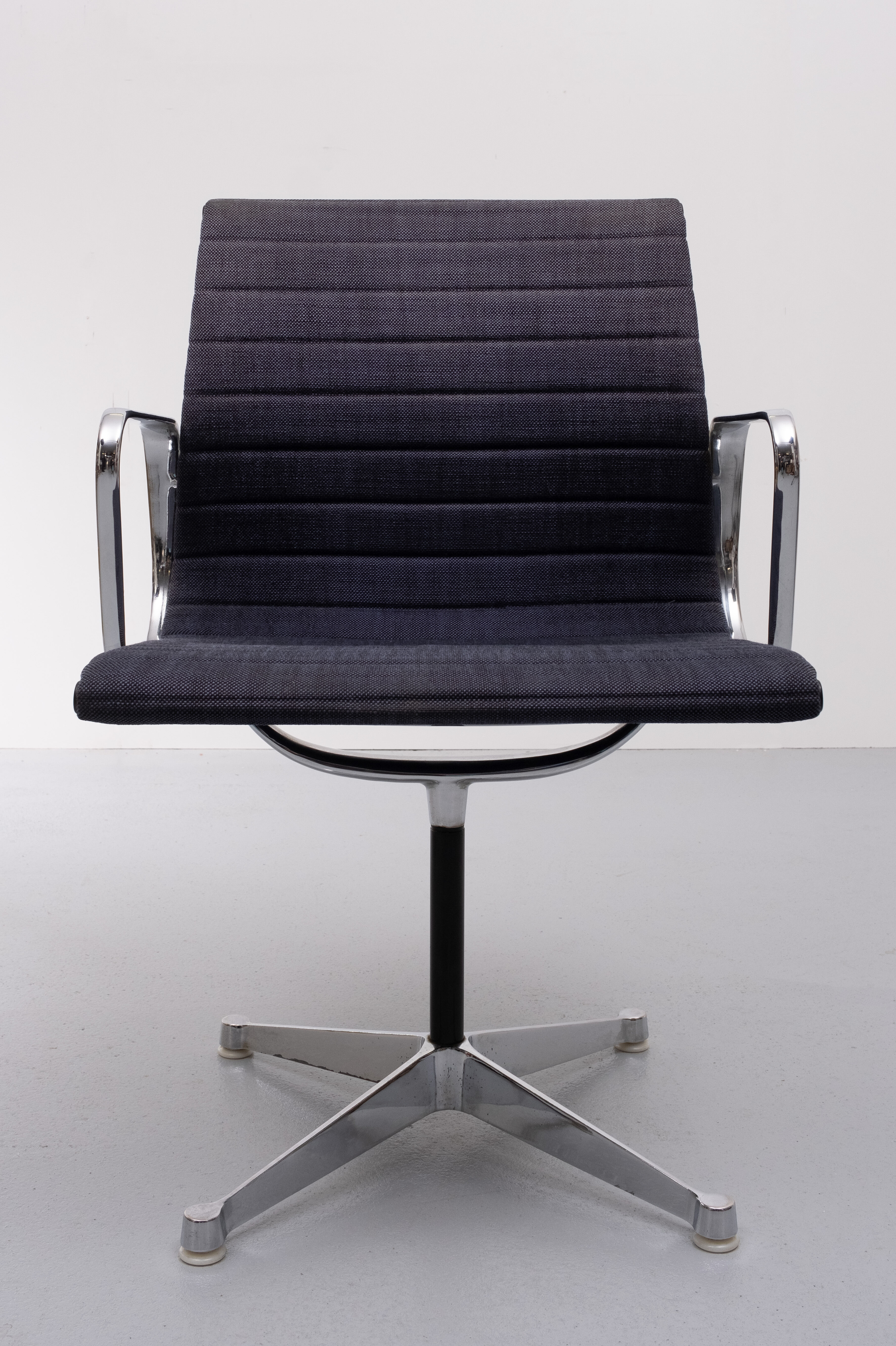 Herman Miller Desk Chair Model EA108