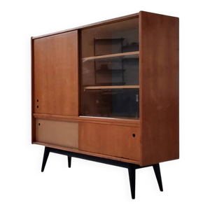 vitrine du milieu du