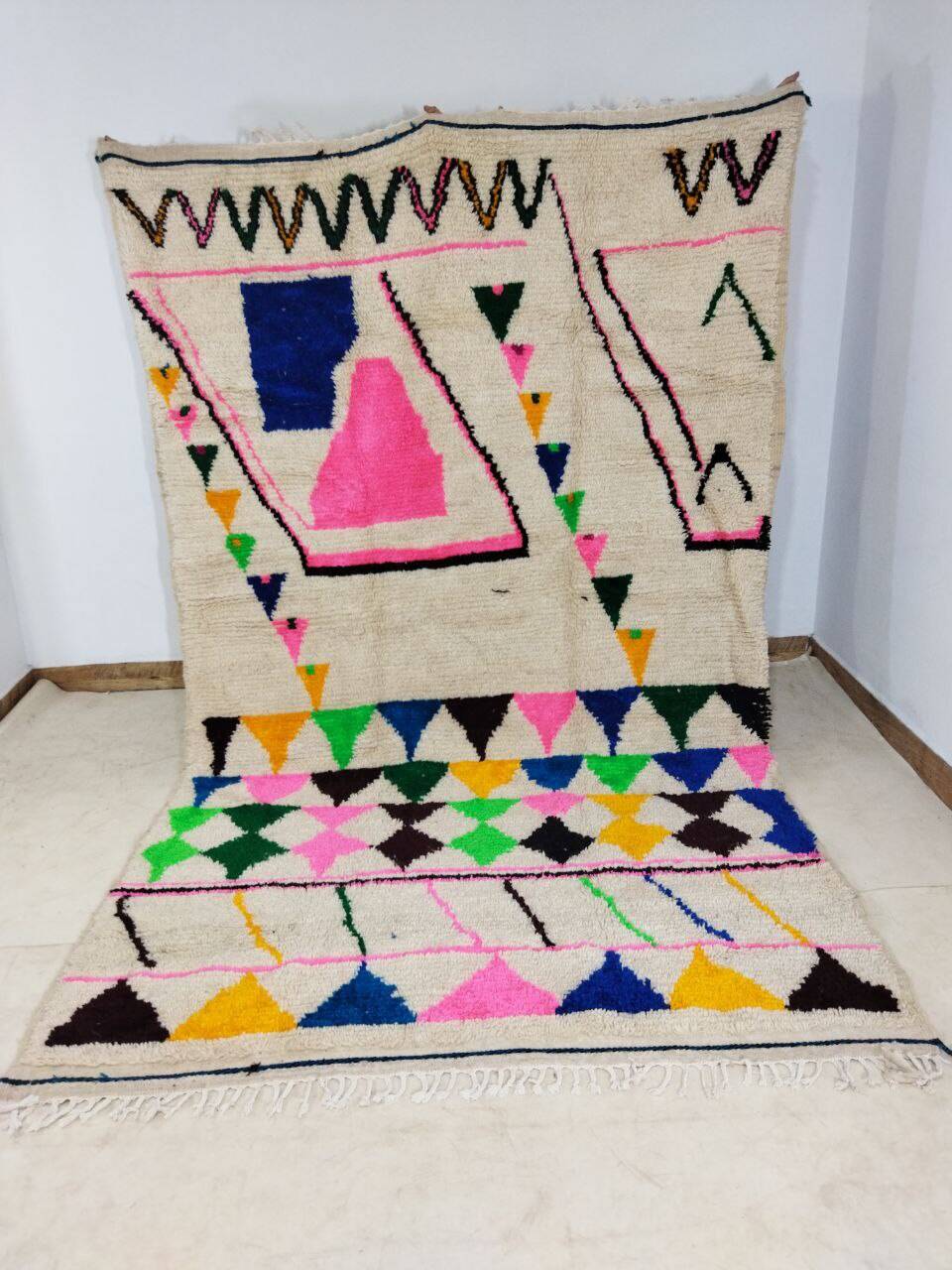Handmade Moroccan Berber rug 300 x 190 cm