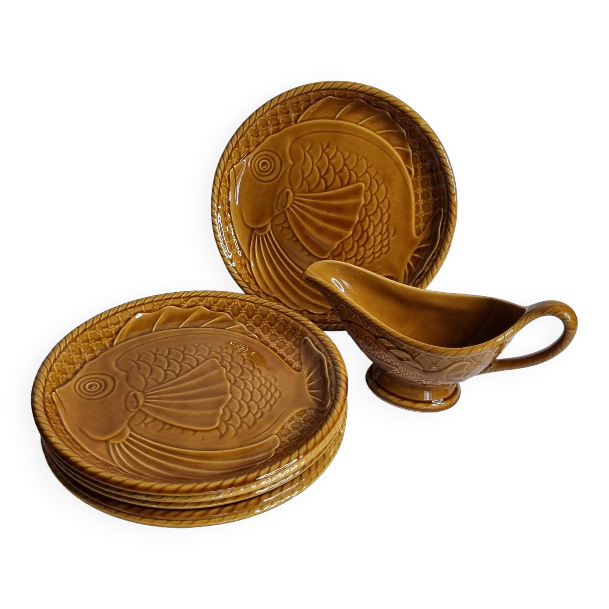 Gien earthenware fish service, 6 plates and a sauce boat, 25 cm