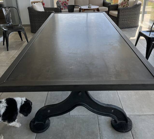 Industrial dining table in steel and cast iron - large size