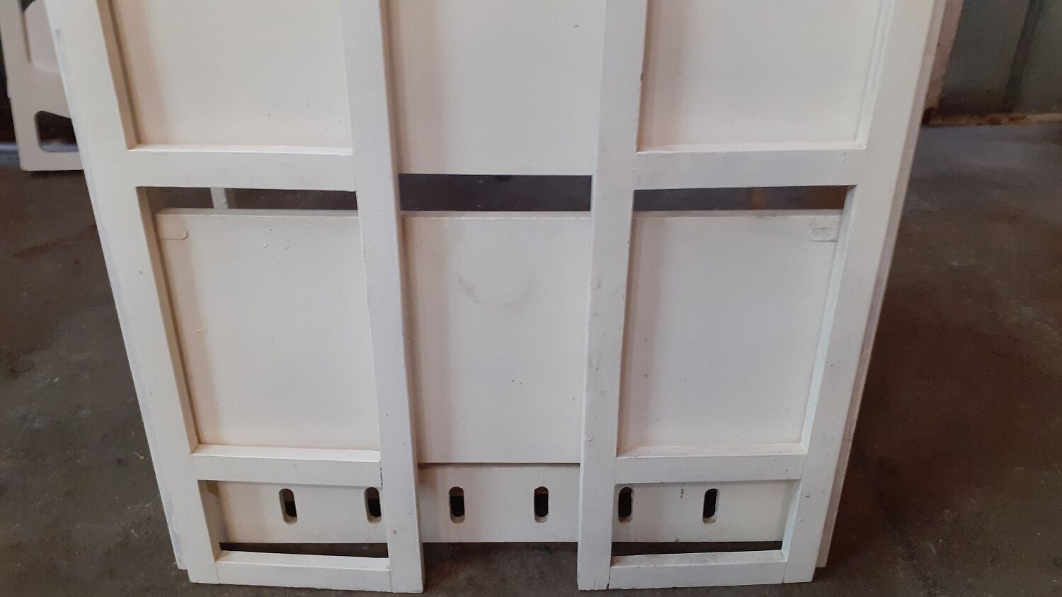 Folding vintage shelf