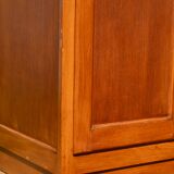 Boarding cabinet