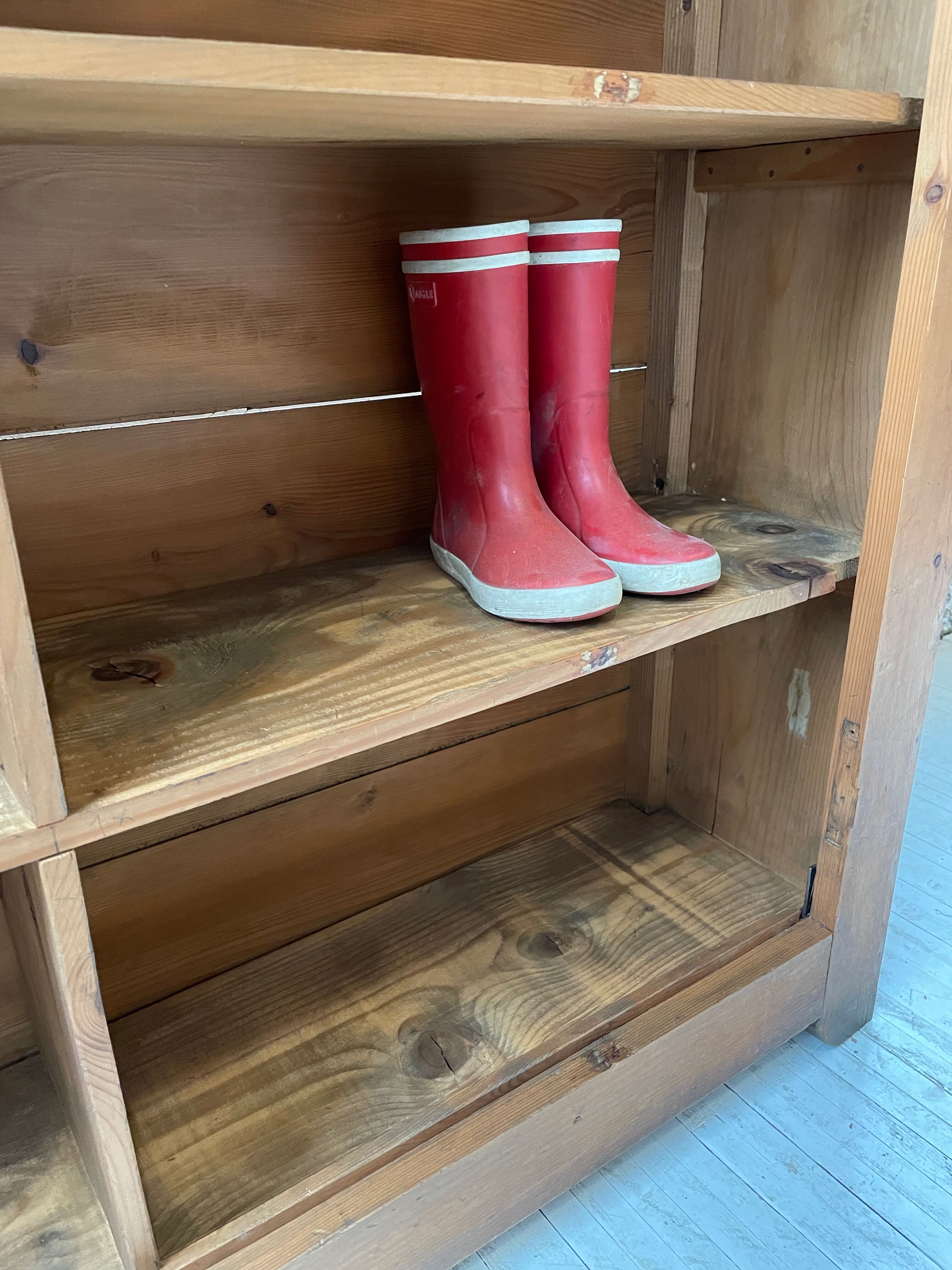 XXL library furniture pharmacy trade