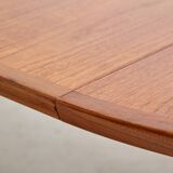 Restored teak dining table by henry rosengren hansen for brande møbelindustri mk9477