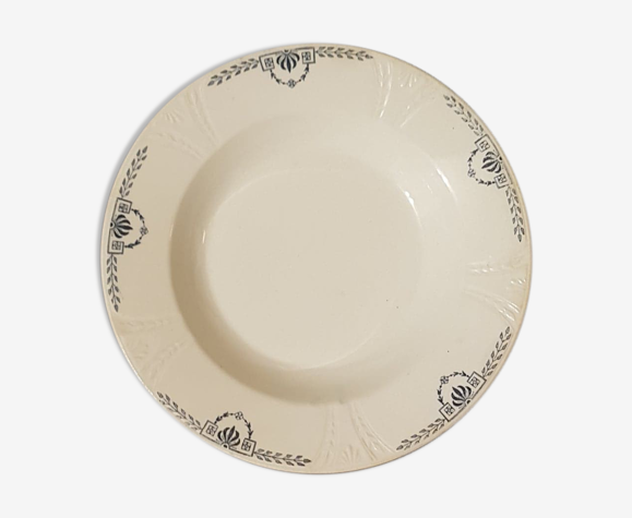 Assiette en Ter de Fer Gien modèle Clara