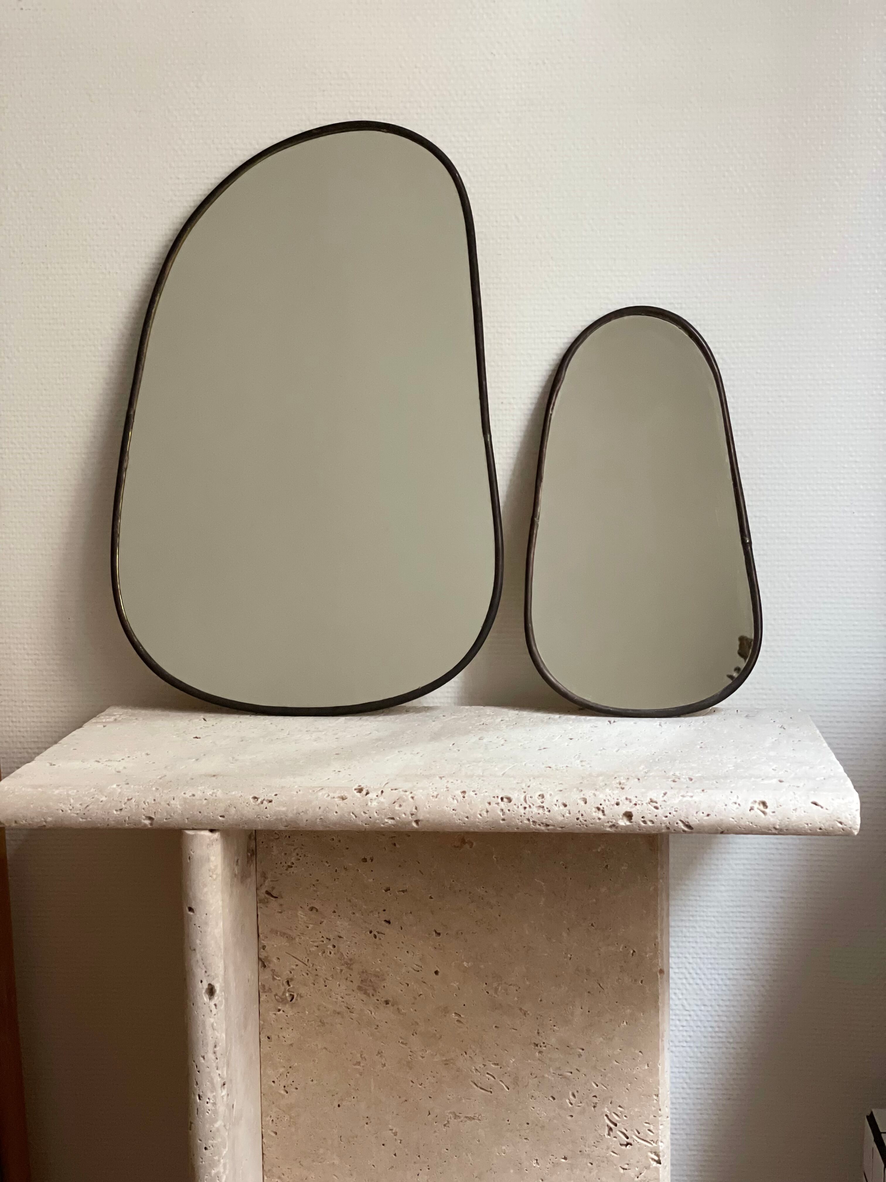 Mirror organic egg brass black 60x40cm