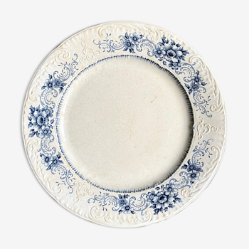 Plat rond Sarreguemines en terre de fer blanche et bleue, service "Aïda"