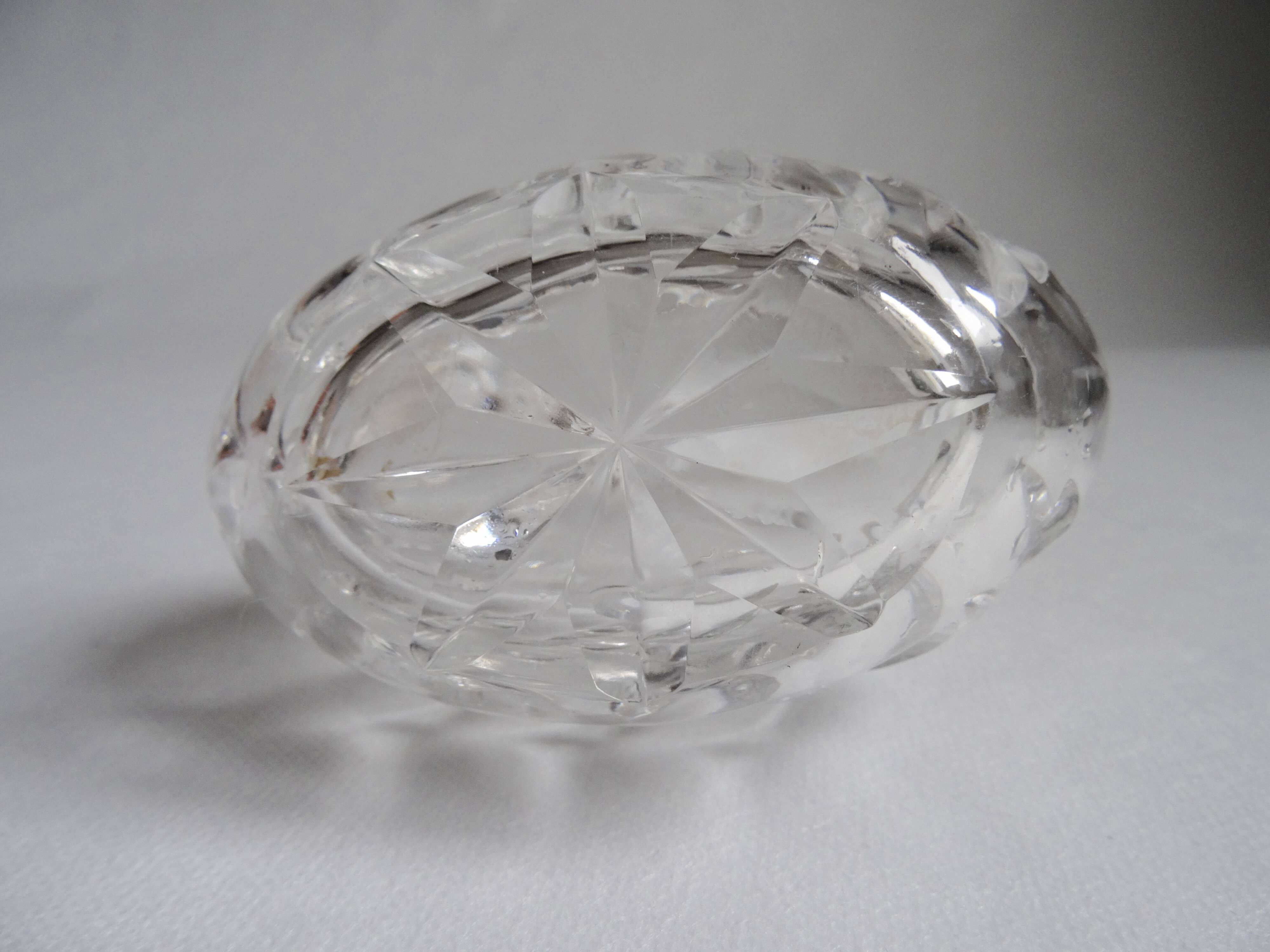 Crystal carafe with cap