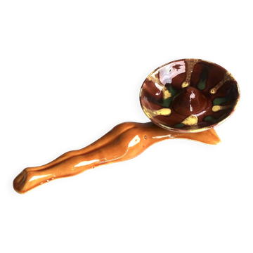 Cendrier en céramique, Pin up sous un sombrero, Vallauris années 70