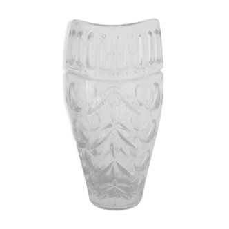Art deco vase in cut crystal