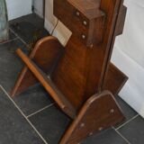 Guillerme & Chambron oak lamppost