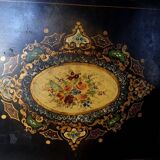 Large Napoleon III tray in black metal painted with floral decoration. 72x57 cm Good condition B795