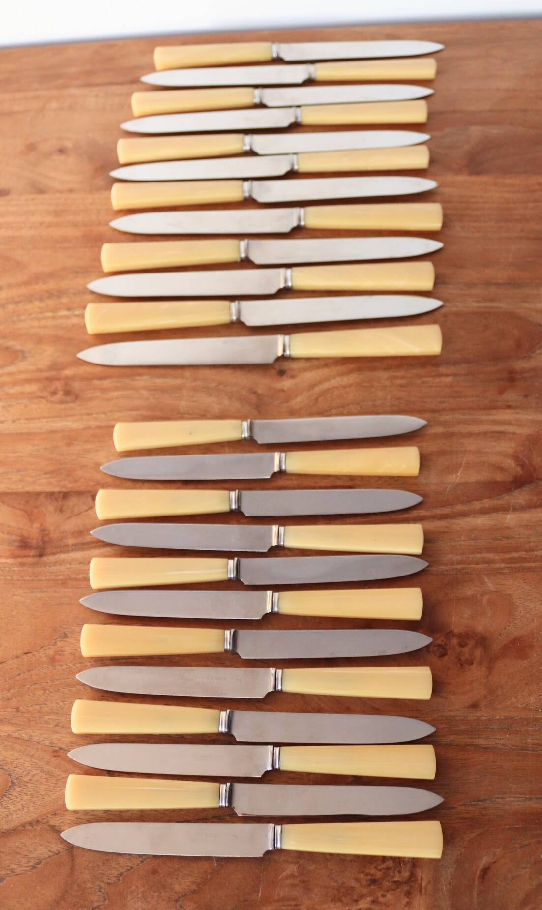 Box of 24 A. Gaudin Marseille knives