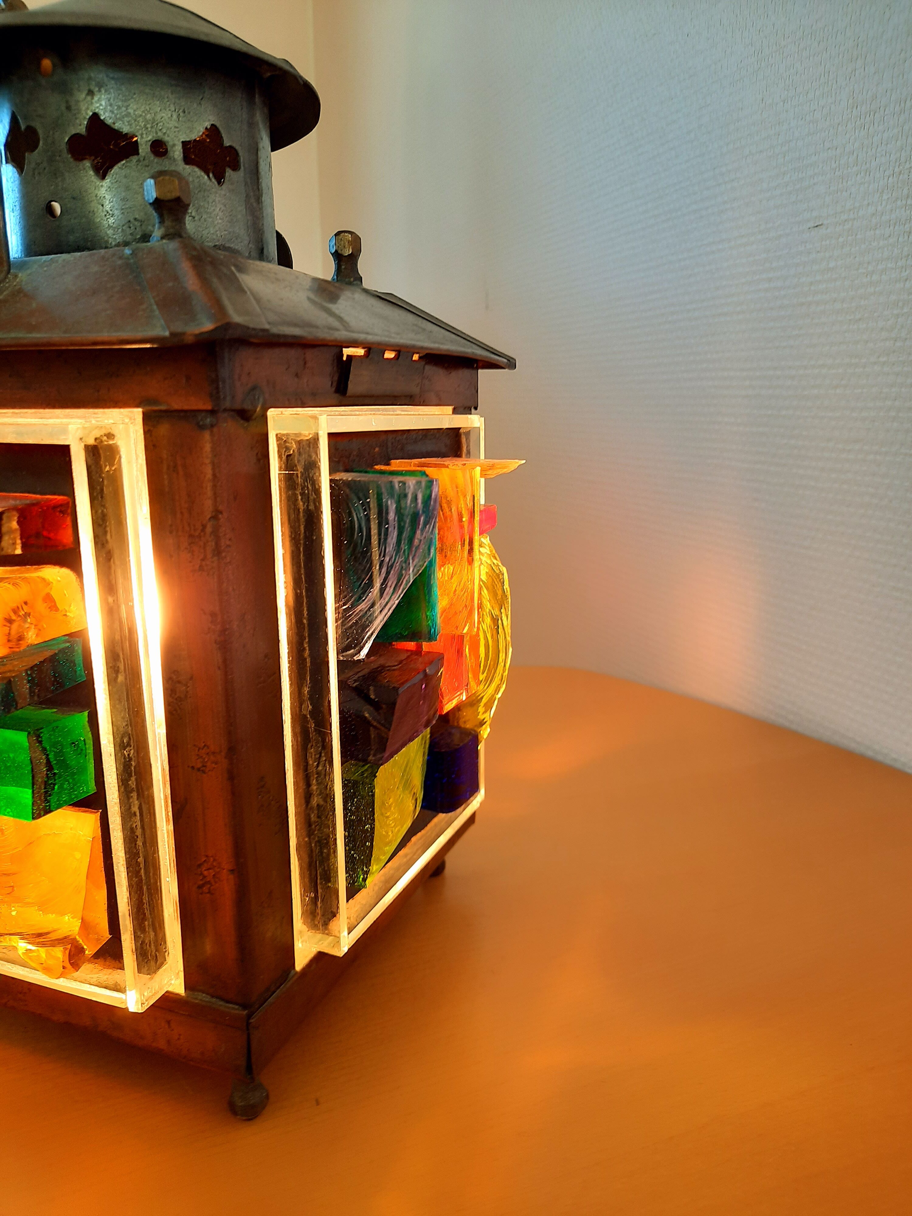 Copper lantern table lamp and 60s multicolored glasses