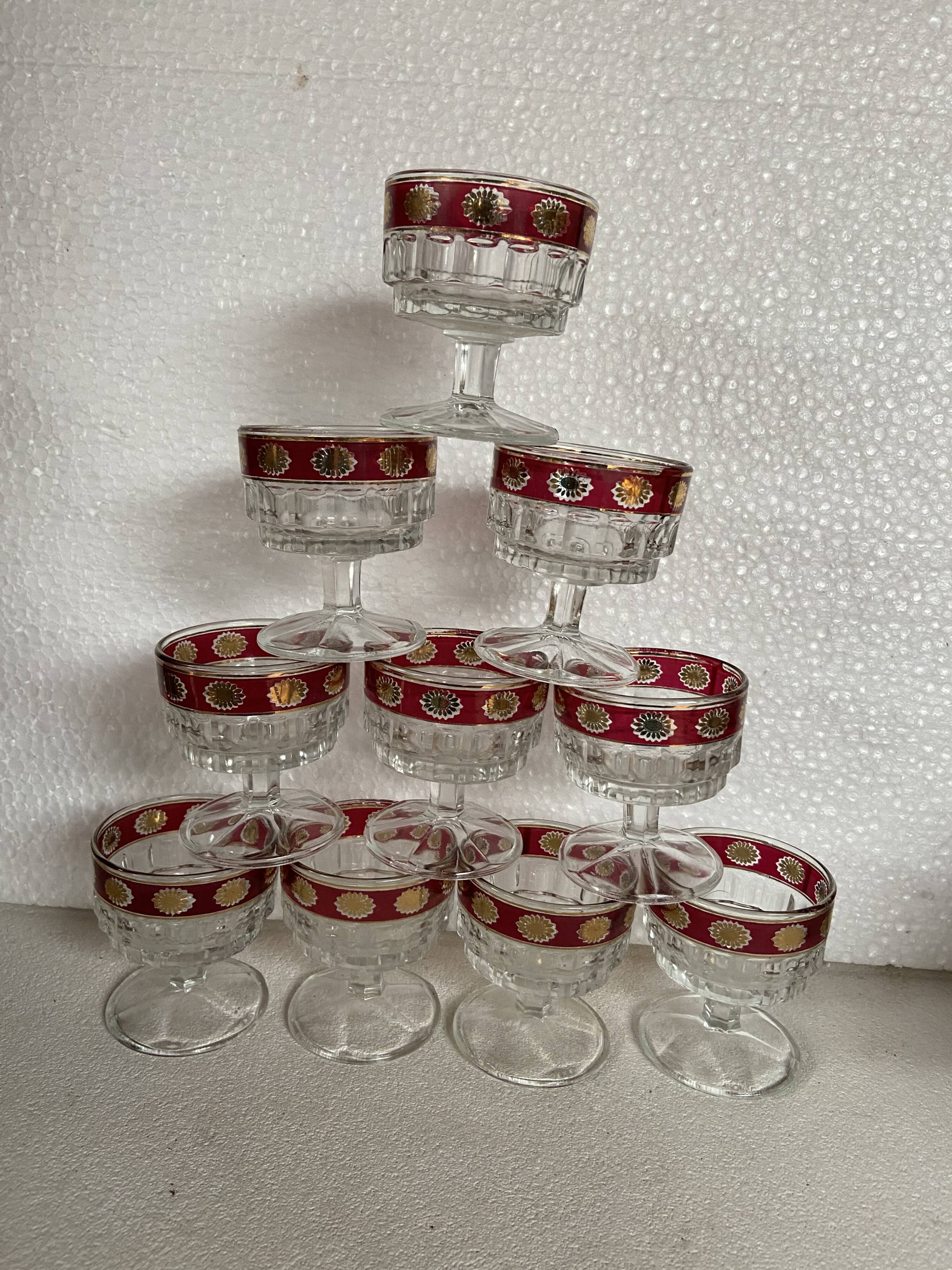Set of 10 antique glasses