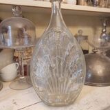 Bouteille en verre moulé