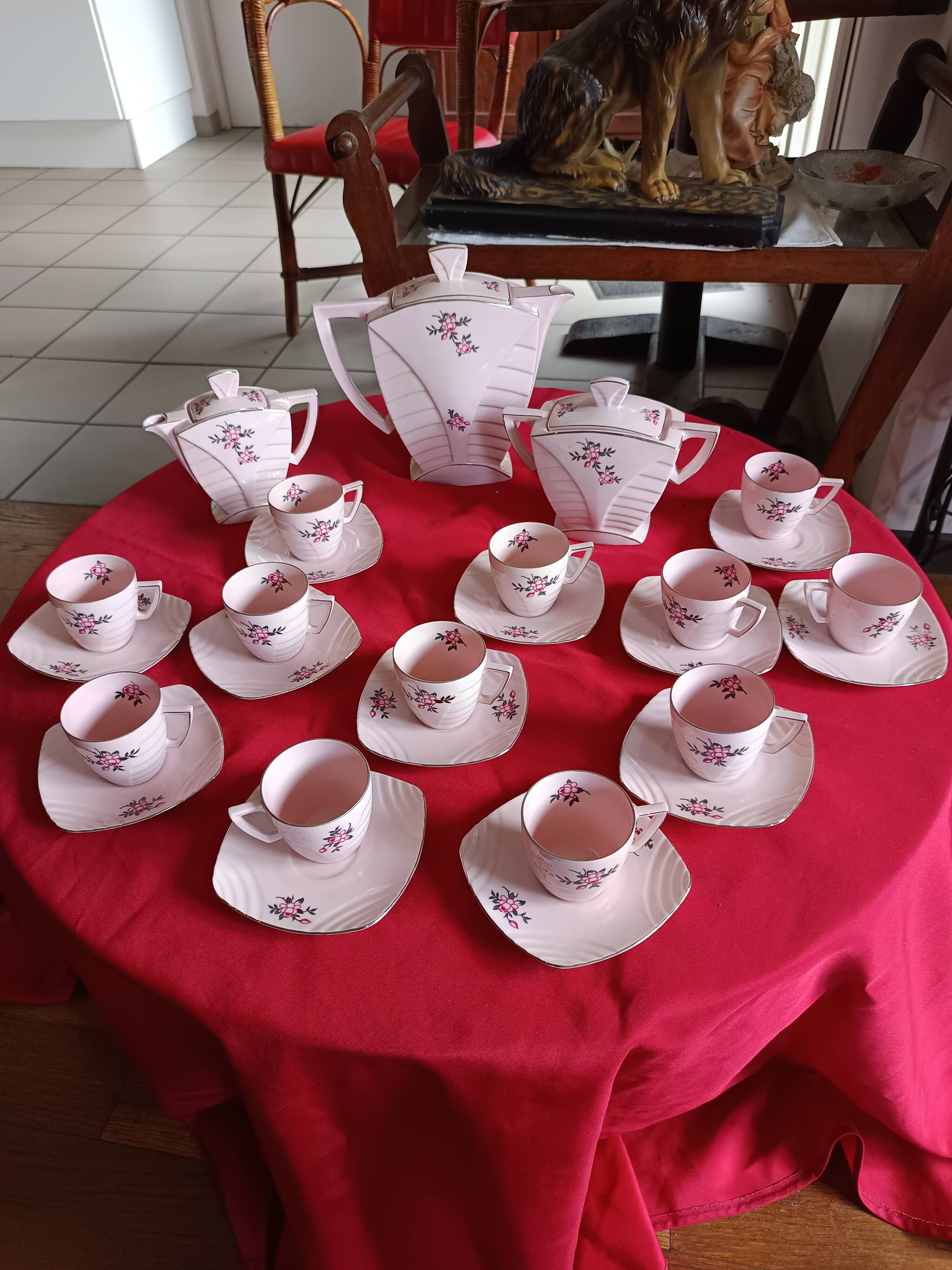 Pink Art Deco coffee service Victoria Porcelain Bohemia – 12 cups – years