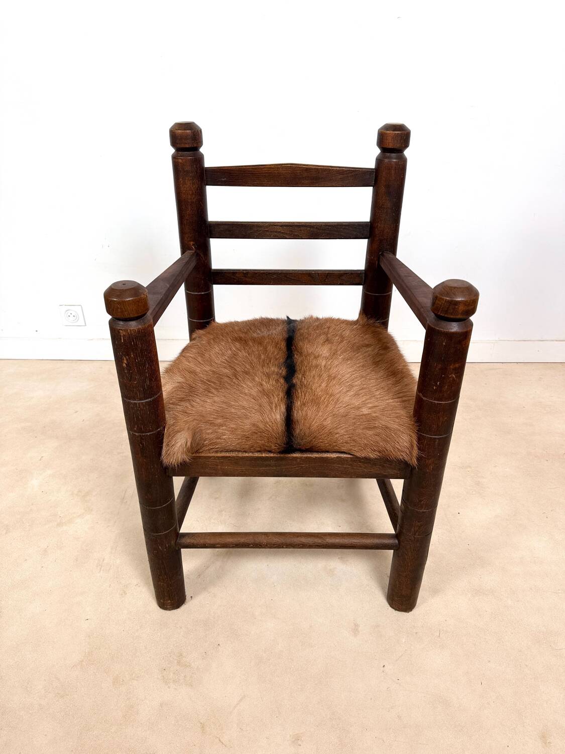 Fauteuil brutaliste dans le goût de Charles Dudouyt