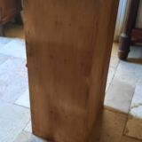 Display case to stand or hang