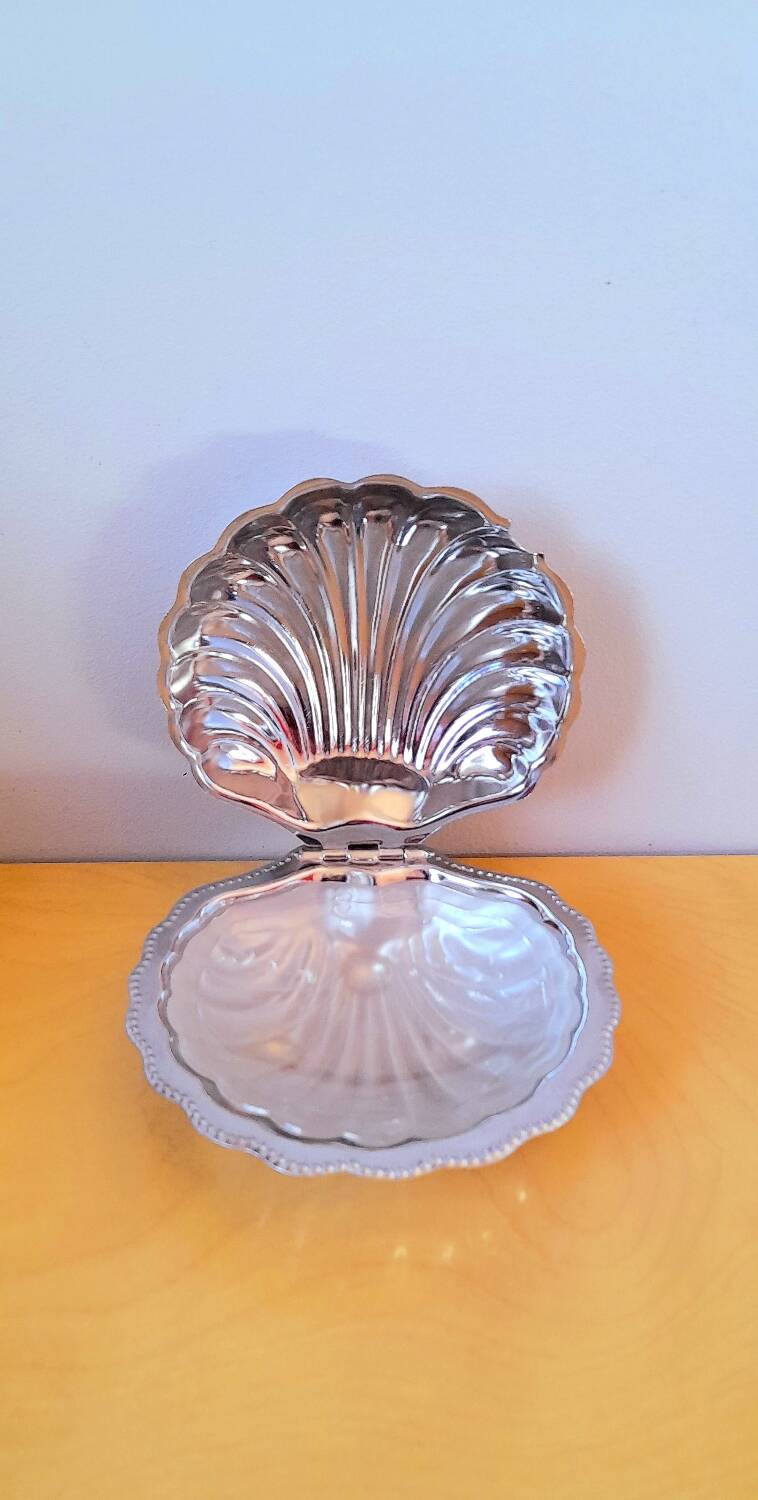 Metal shell butter dish, 1960.