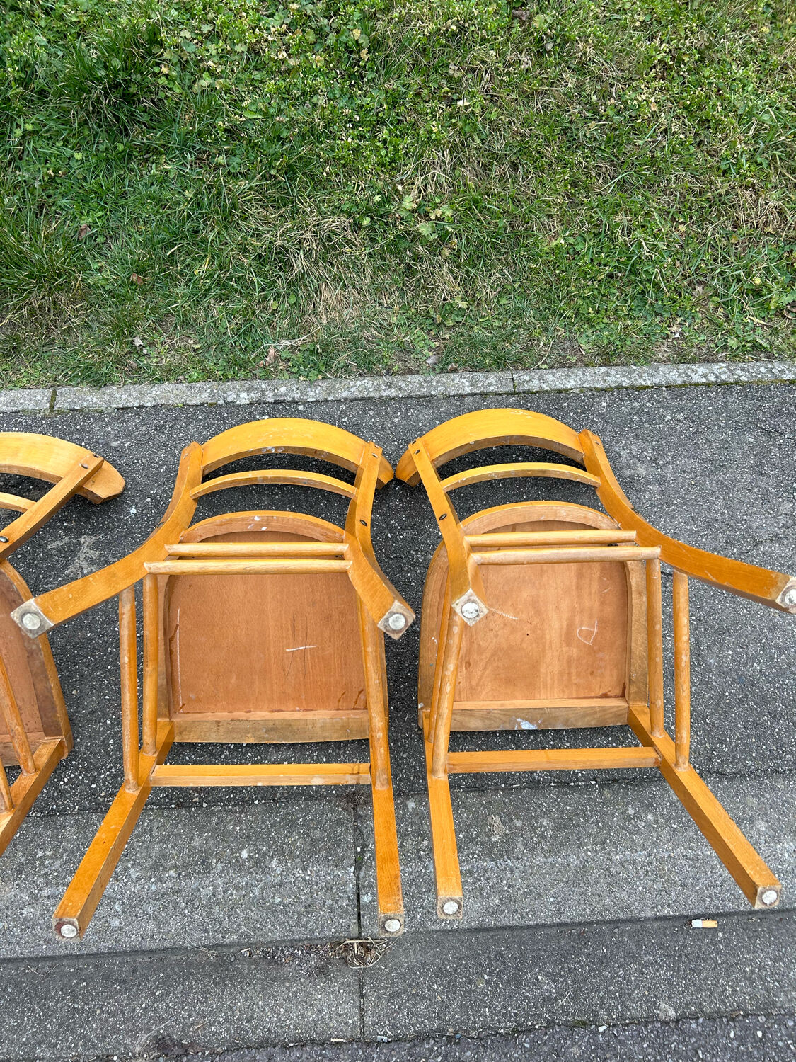 Chaise de bistro vintage industriel