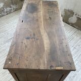 Central island trading counter in walnut